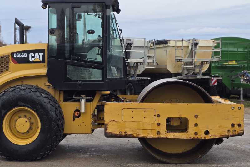 OmecoHub - Immagine CATERPILLAR CS66B